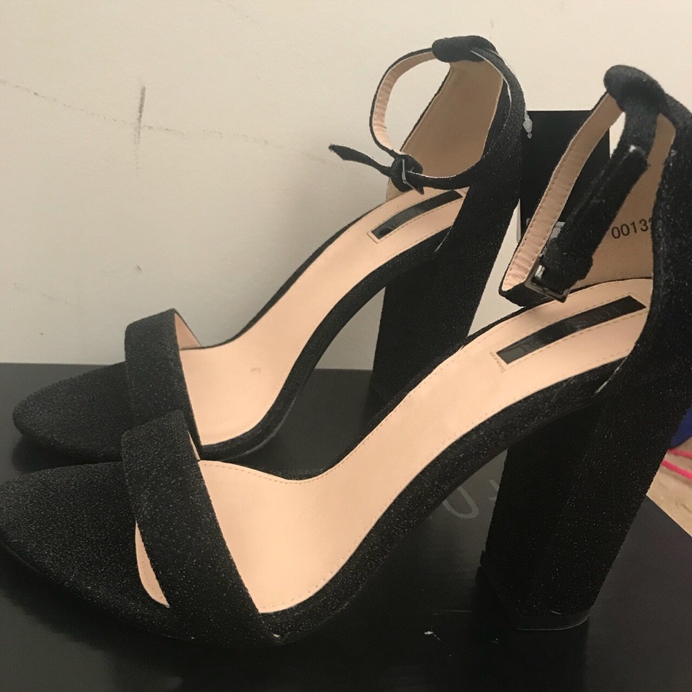 Forever 21 Strappy heels new with box